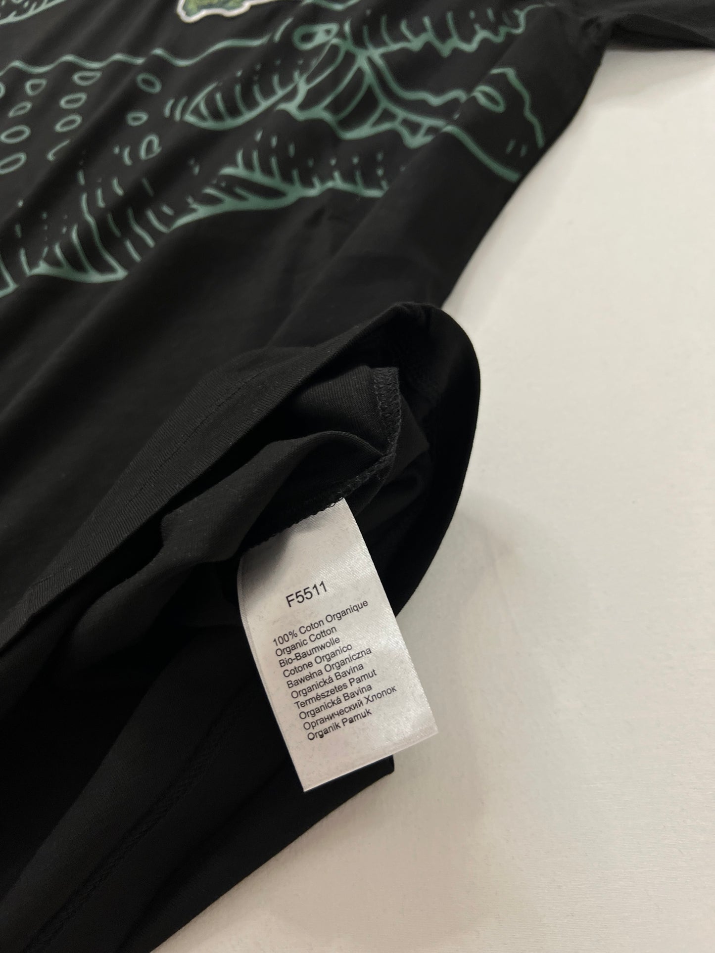 Lacoste Crna Majica sa Velikim Croc Printom