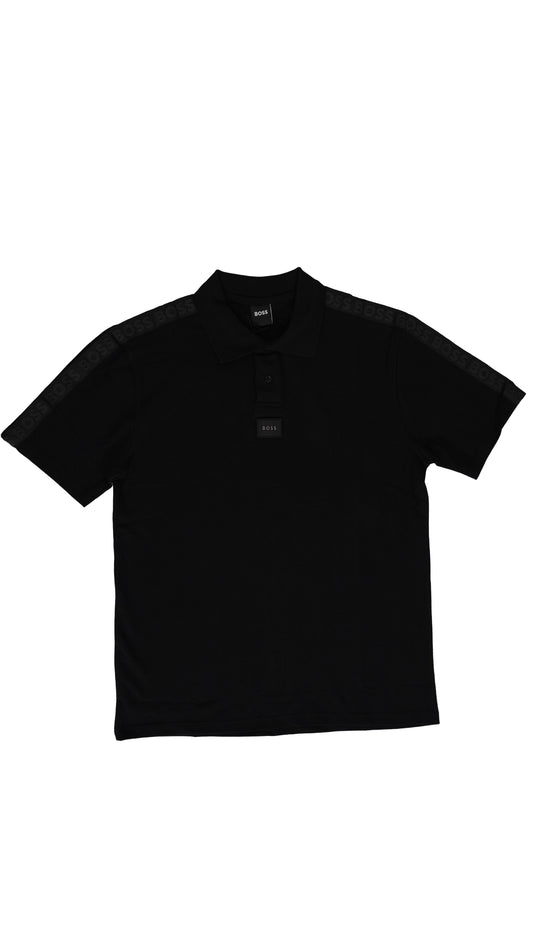 BOSS Crna Majica na Kragnu sa Textom na Rukavu