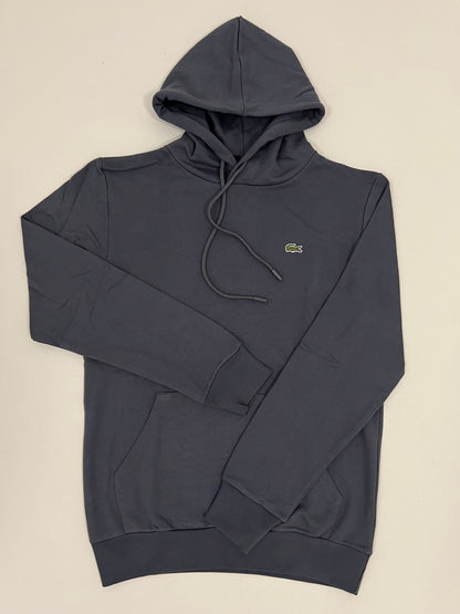 Lacoste Titan-Plavi Duks sa Minimalistic Logom