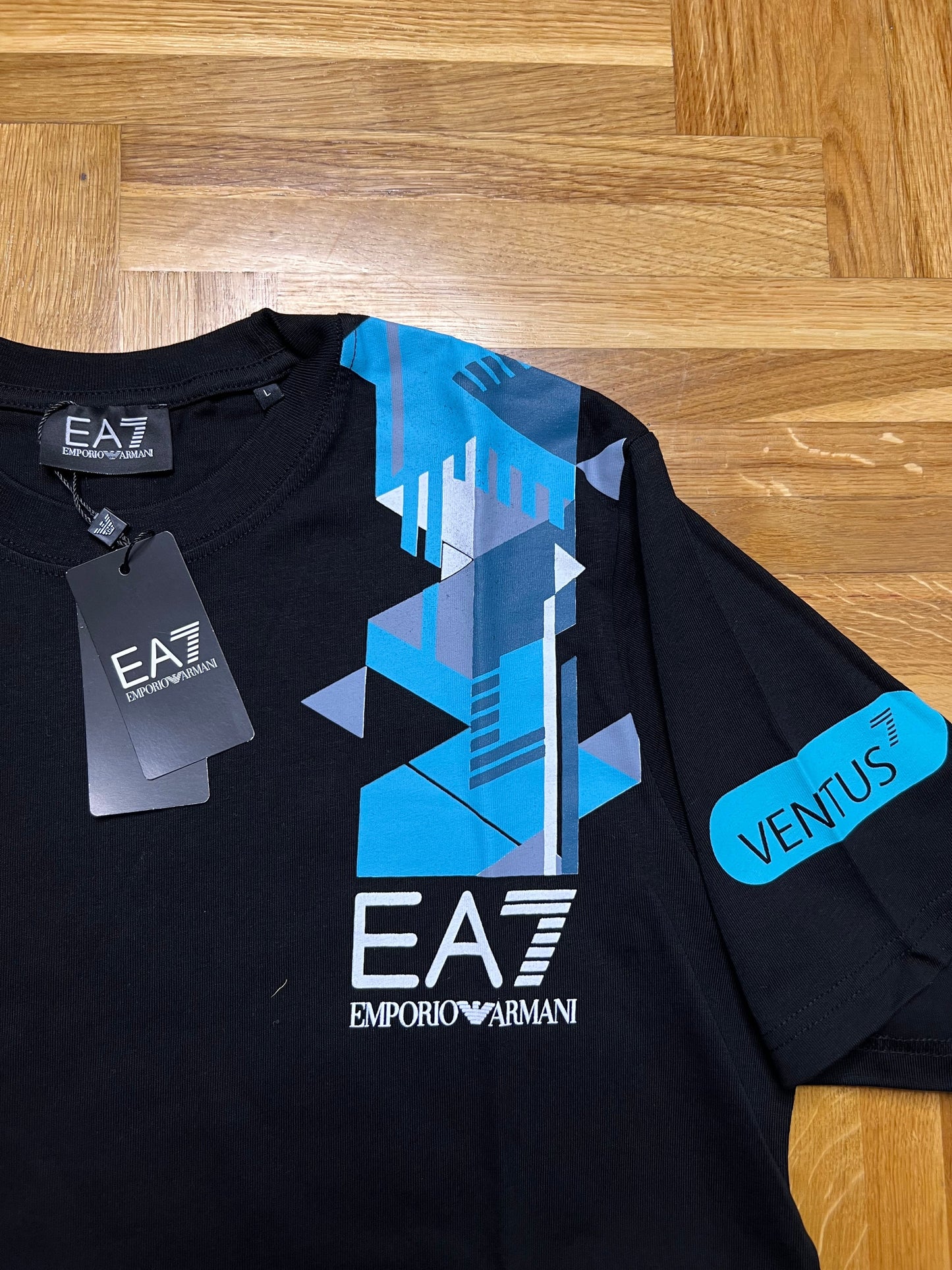 Emporio Armani EA7 Natural Aventus Crna Majica