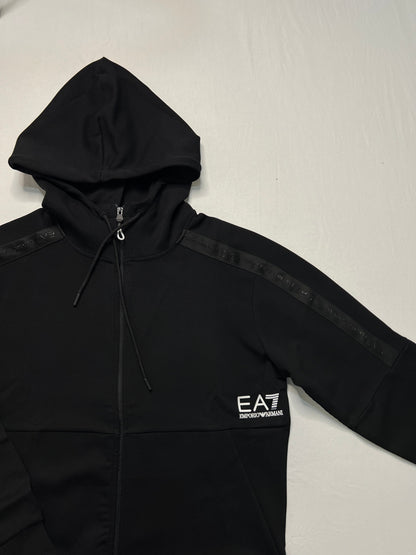 Emporio Armani EA7 Crni Duks sa Printom na Ramenima