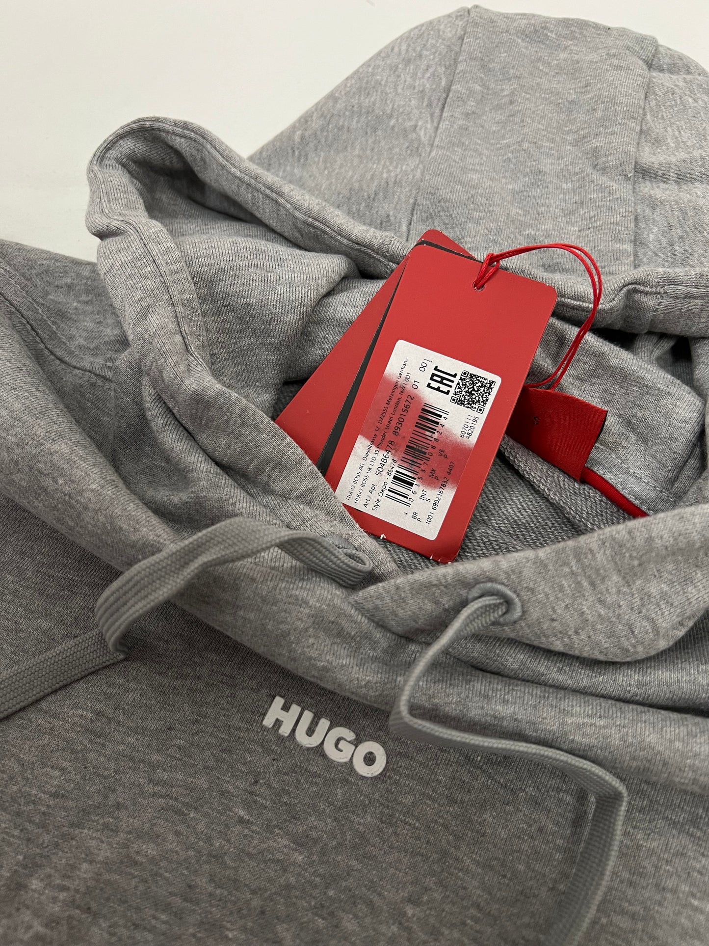 HUGO Sivi Duks sa Minimalistic Logom