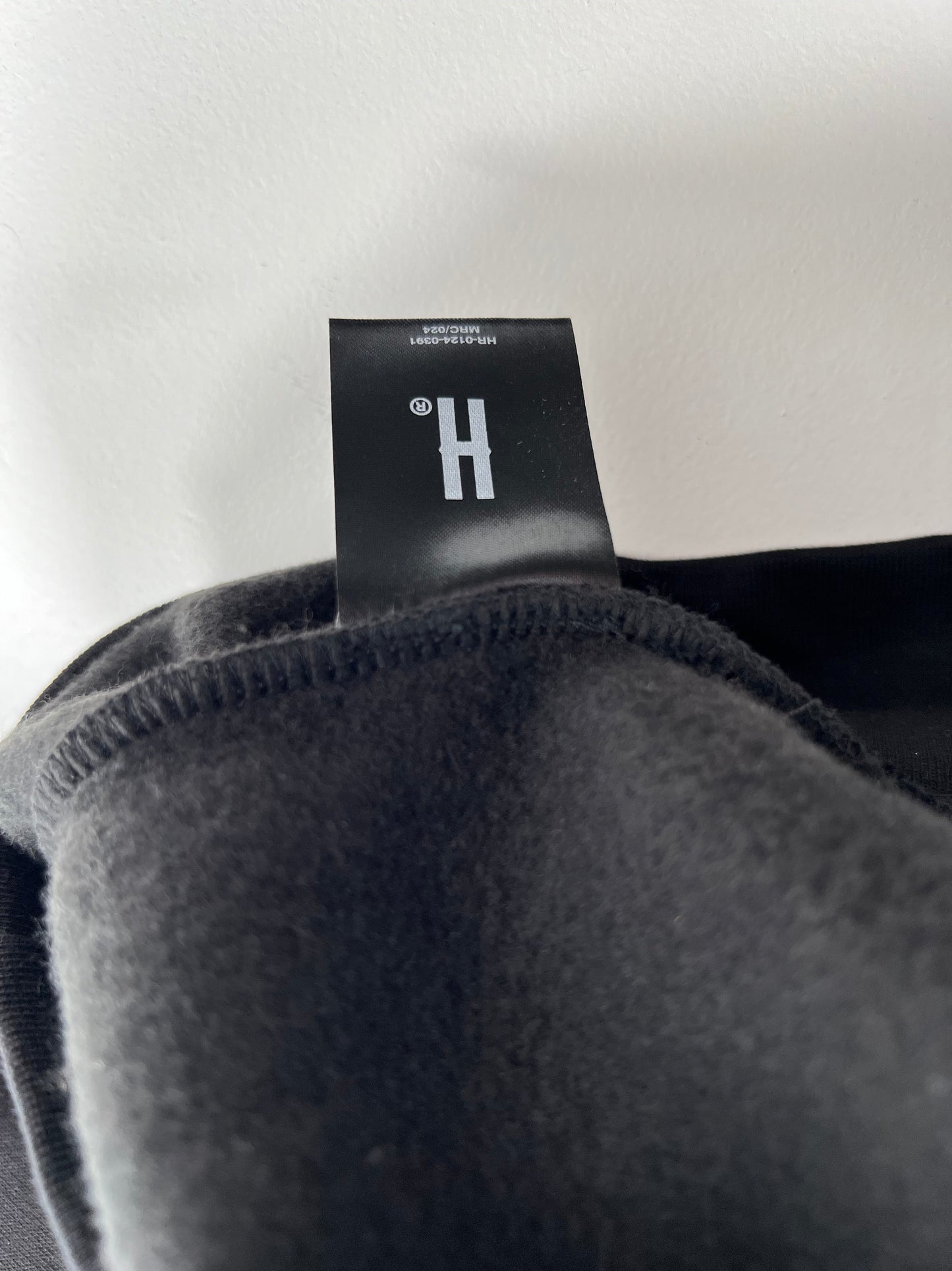 HOODRICH Crni Duks 'From nothing To Something' sa Štek Džepom na Rukavu