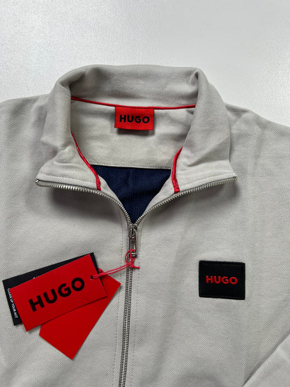 HUGO Krem Full-Zip Elegant Material Duks sa Mini Ušivenim Logom