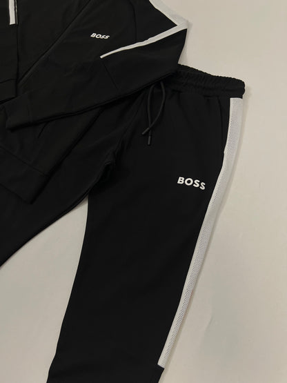 BOSS Crna Komplet Trenerka sa Belim Detaljima