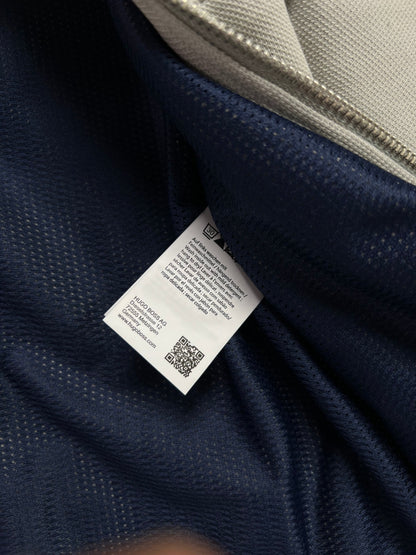 HUGO Krem Full-Zip Elegant Material Duks sa Mini Ušivenim Logom