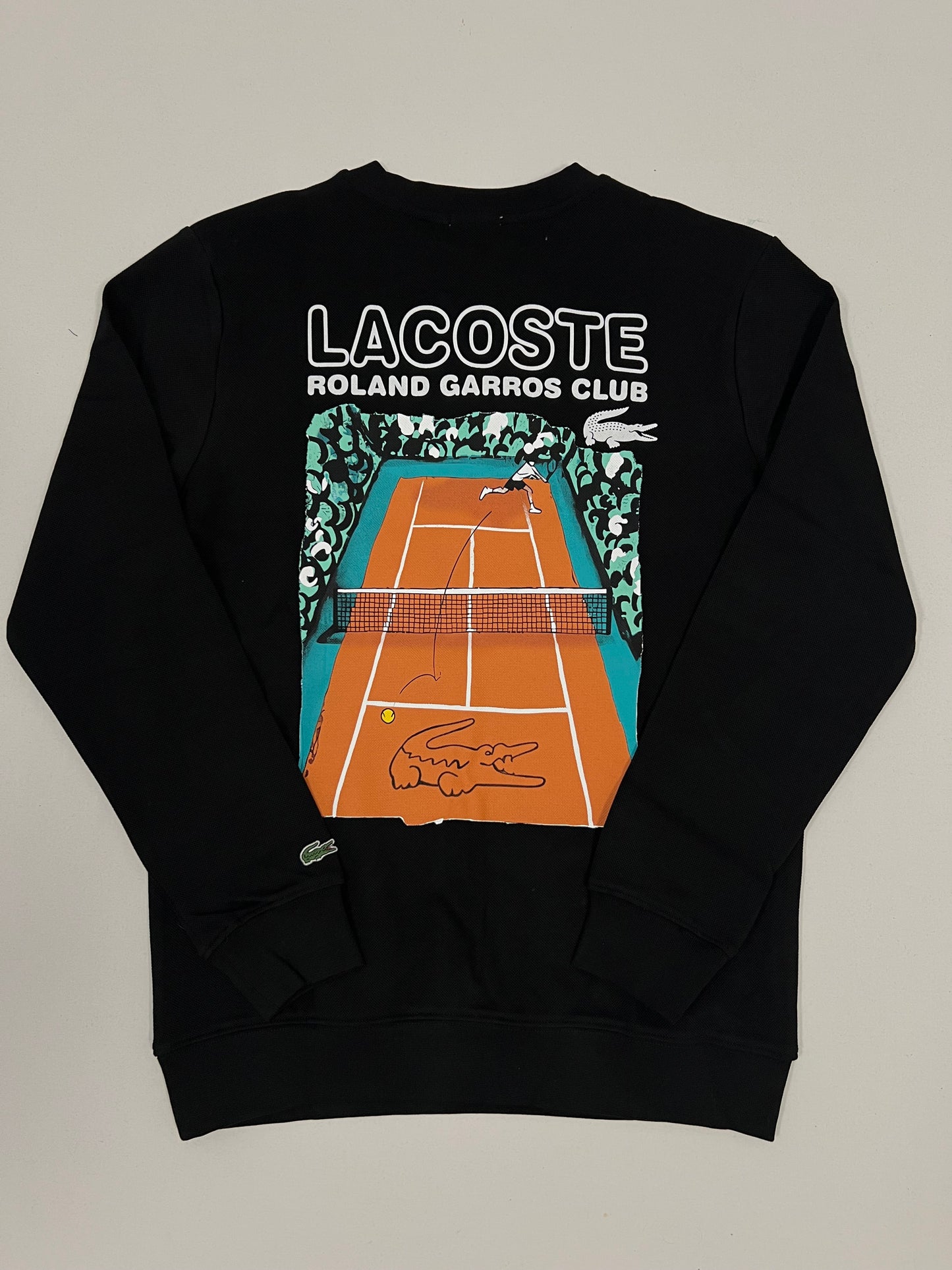 Lacoste x Roland Garros Crni Duks sa Tennis Printom na Leđima