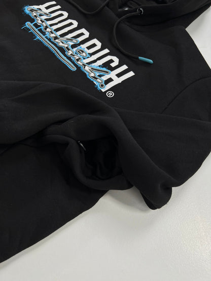 HOODRICH Crni Duks 'From nothing To Something' sa Štek Džepom na Rukavu