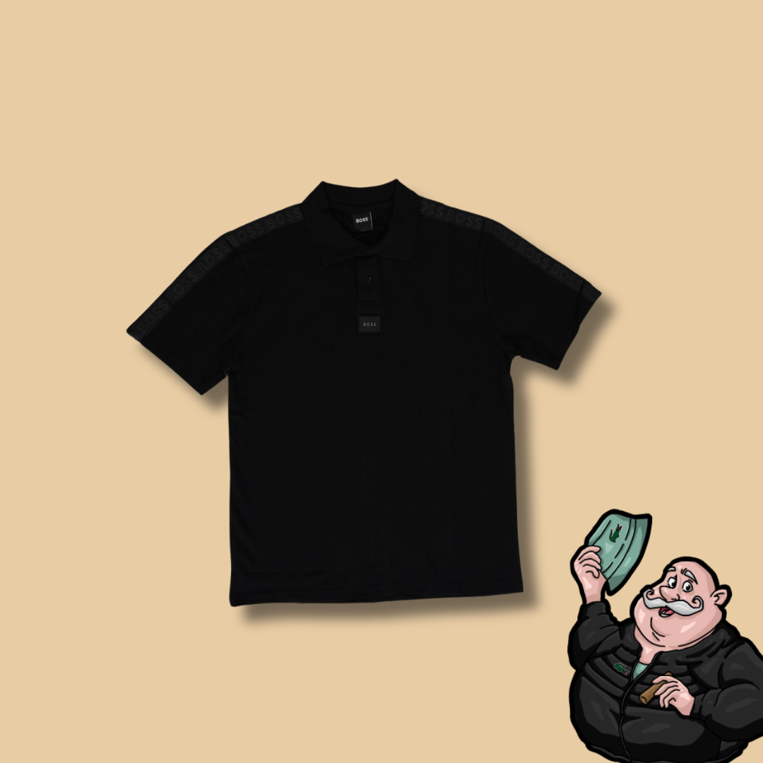 BOSS Crna Majica na Kragnu sa Textom na Rukavu