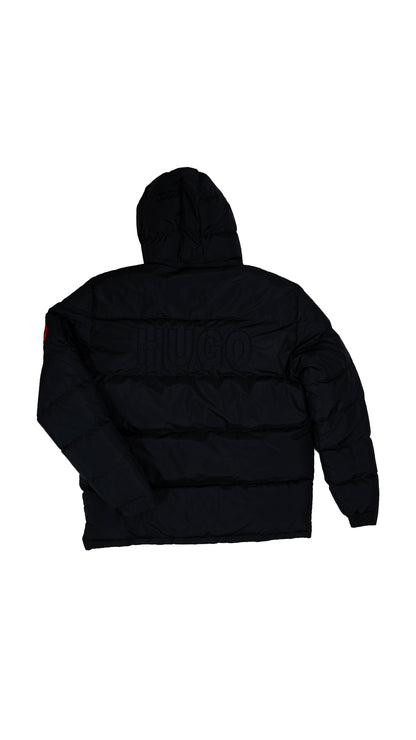 HUGO Crna Jakna sa Gumenim Znakom na Grudima i Ramenu